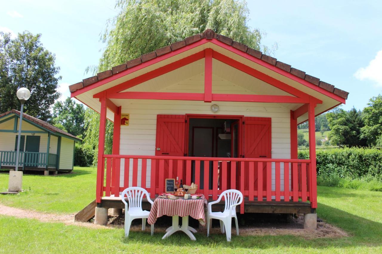 Camping Les Feuilles Chauffailles Extérieur photo